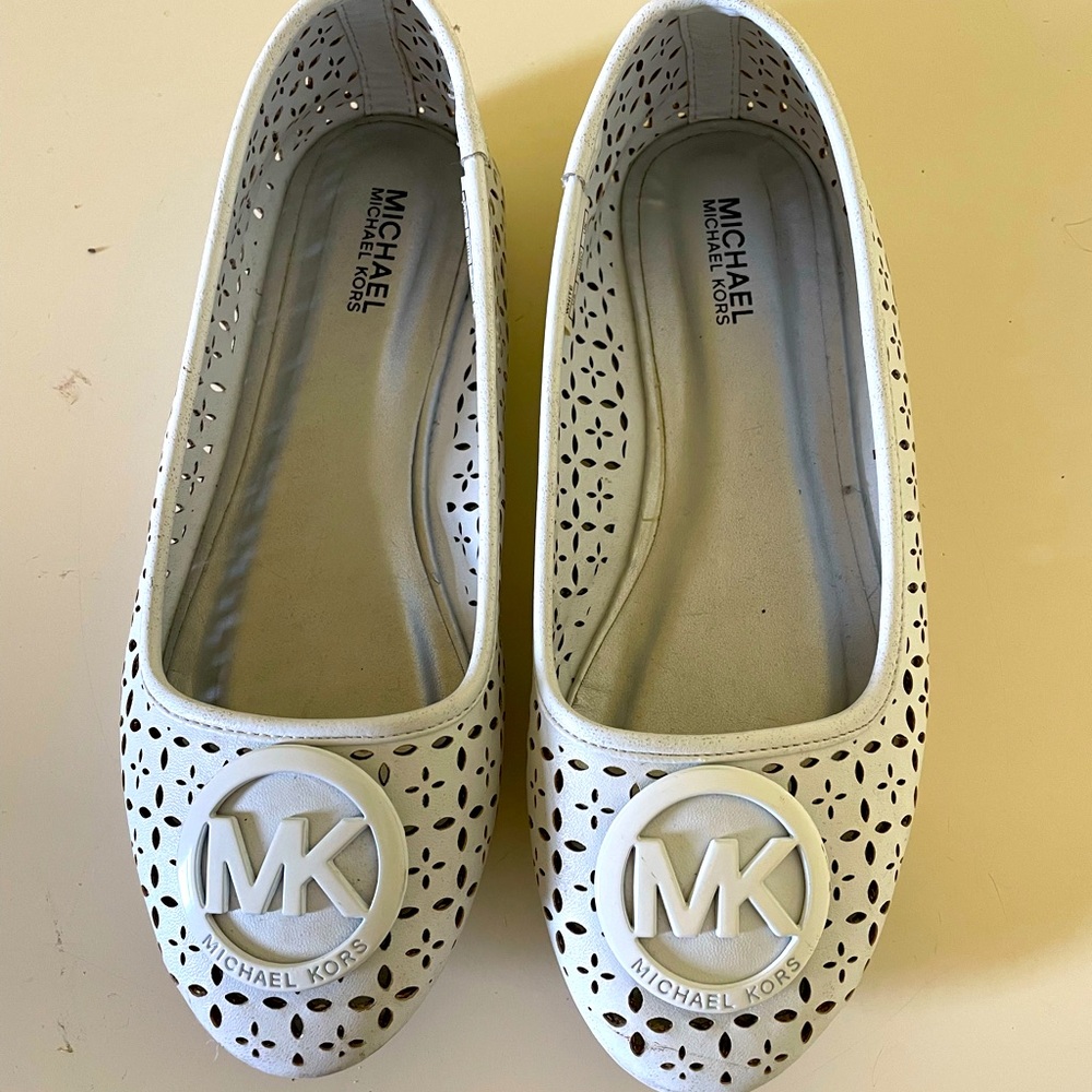Michael Kors Girls shoes in great condition